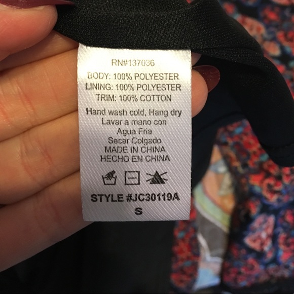 Dress - Picture 3 of 3